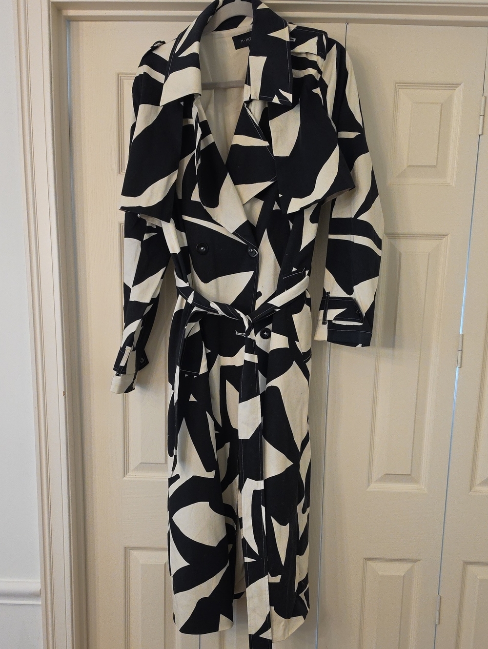 11 Honore Black and White Abstract Trench Coat